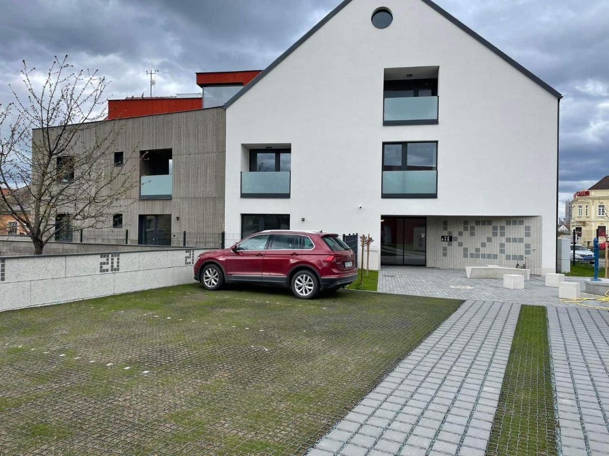 Mikuloff Apartamento Mikulov Exterior foto